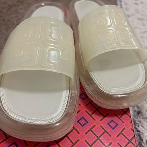 Tory Burch Slides, BRAND NEW, Size 6